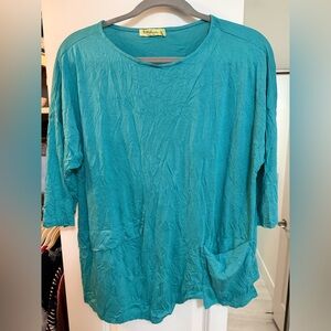 Chalet et Ceci vibrant Teal Elbow Sleeve Top